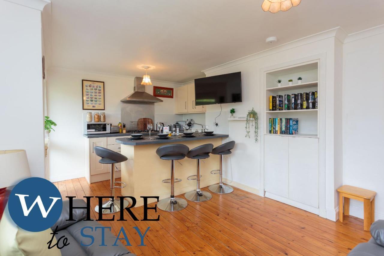 Lovely Apartment By The Hillwood Park-Free Parking EDI Exterior photo